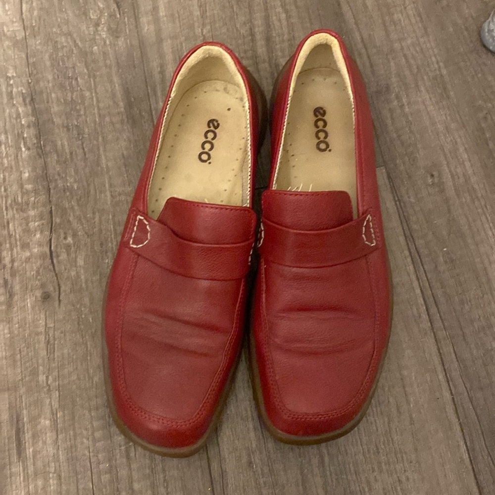 Ecco Slip-On Casual Loafer Red (burgundy)